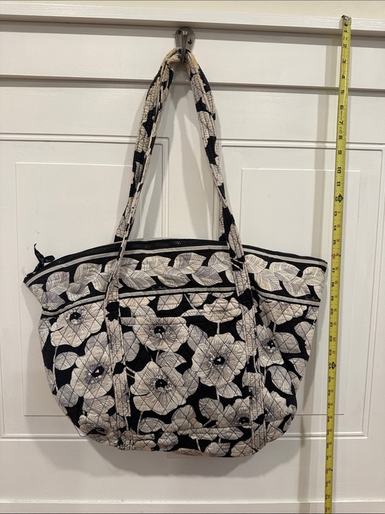 Vera Bradley Handbags - Vera Bradley Black and Cream Floral Quilted Tote